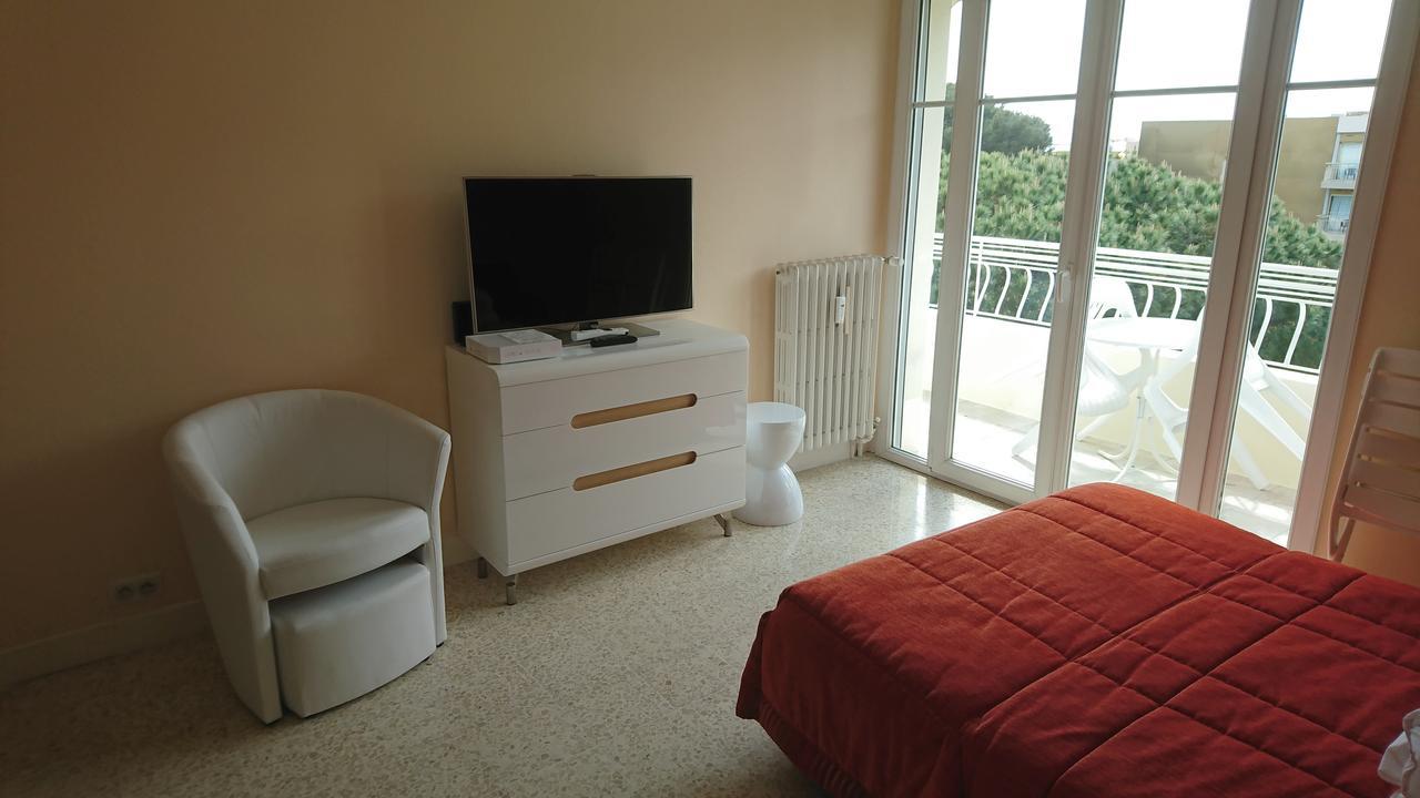 Studio 3 Etoiles Vue Mer 150M Plages Parking Clim Wifi Канни Екстер'єр фото